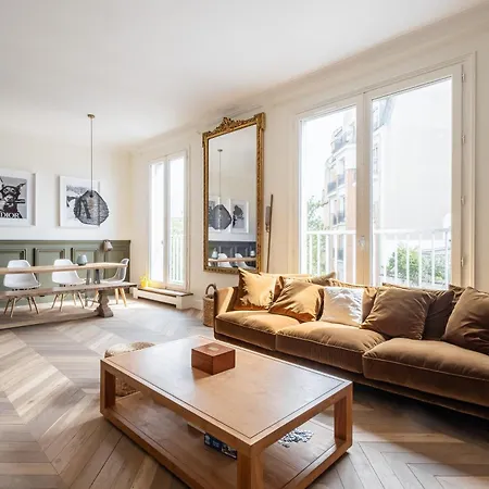 Veeve - The Grande Extraordinaire Apartment *