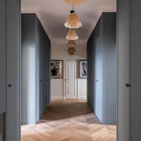 Veeve - The Grande Extraordinaire Apartment *